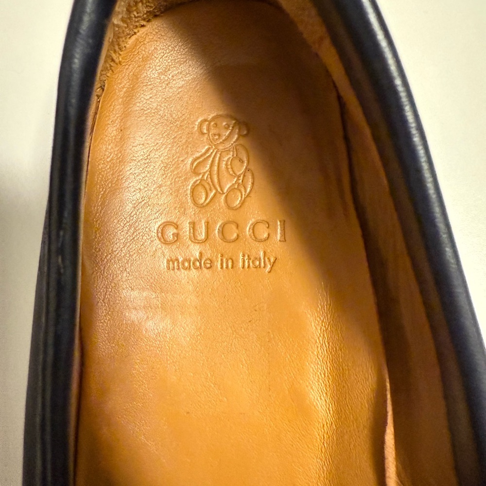 Recently resoled and cleaned classic kids Gucci loafers. Very good condition.
